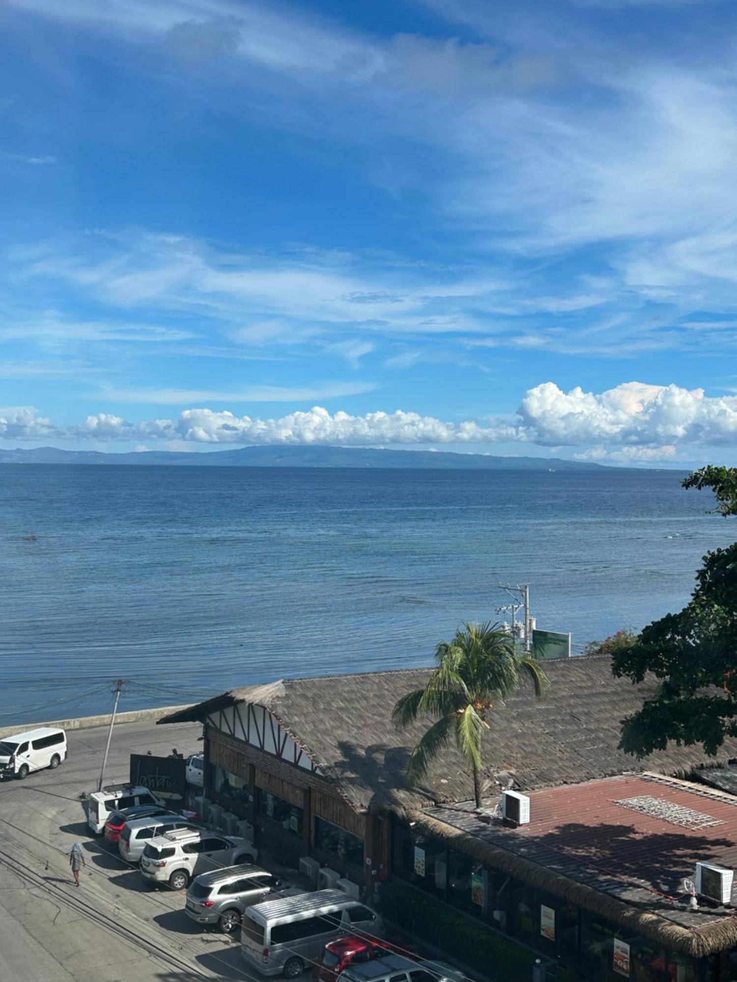 Condotel Dc Marina Spatial Felinvest Dumaguete City Eksteriør bilde